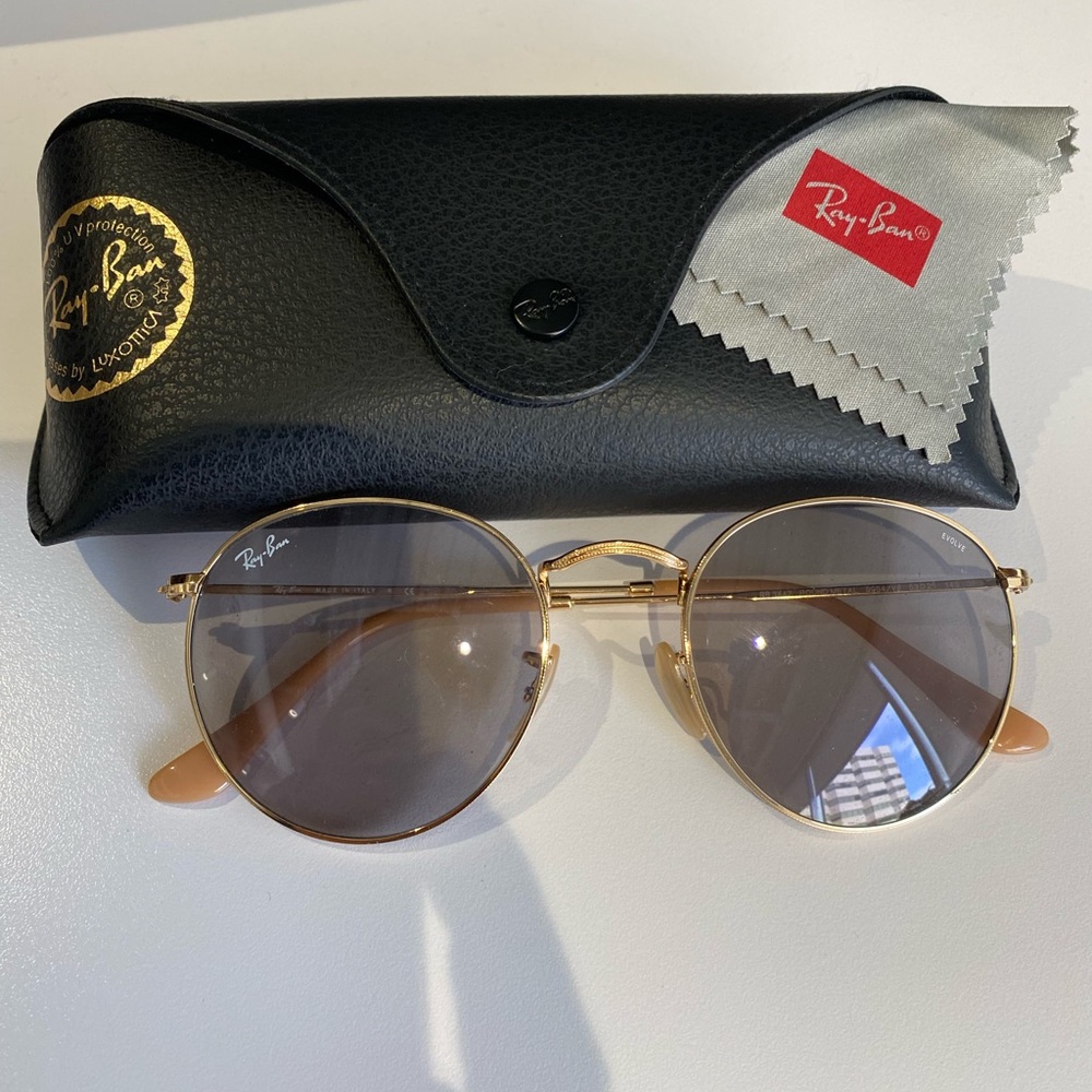 Ray-Ban Round Washed Evolve Sunglasses
